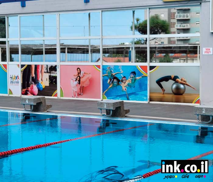 חיפוי של חלונות ישנים בבריכת שחיה - פתרון יעיל לשדרוג וחידוש מהיר של החלל