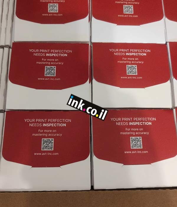 מטליות ניקוי משקפיים ומסכים בתוך אריזות